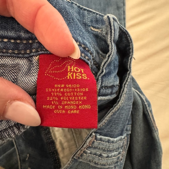 Women's Low Rise Flare Jeans - Picture 7 of 7